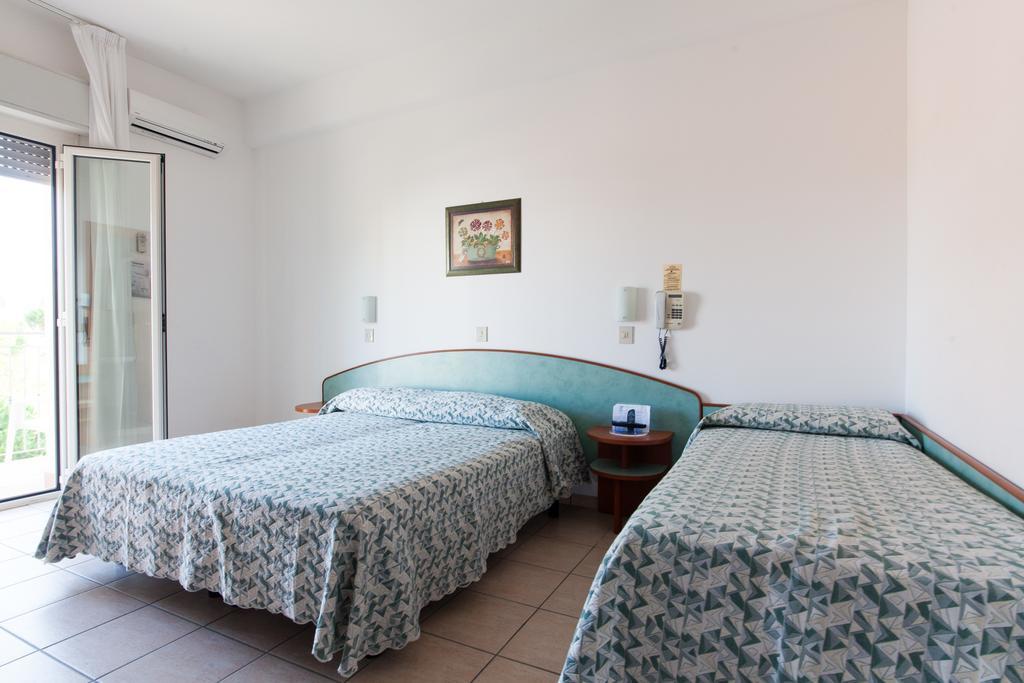 Hotel Gabry Червия Номер фото
